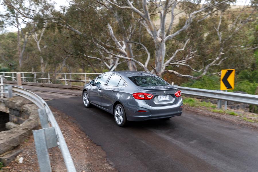  Holden Astra Sedan 2017 года  (фото 25 из 42)